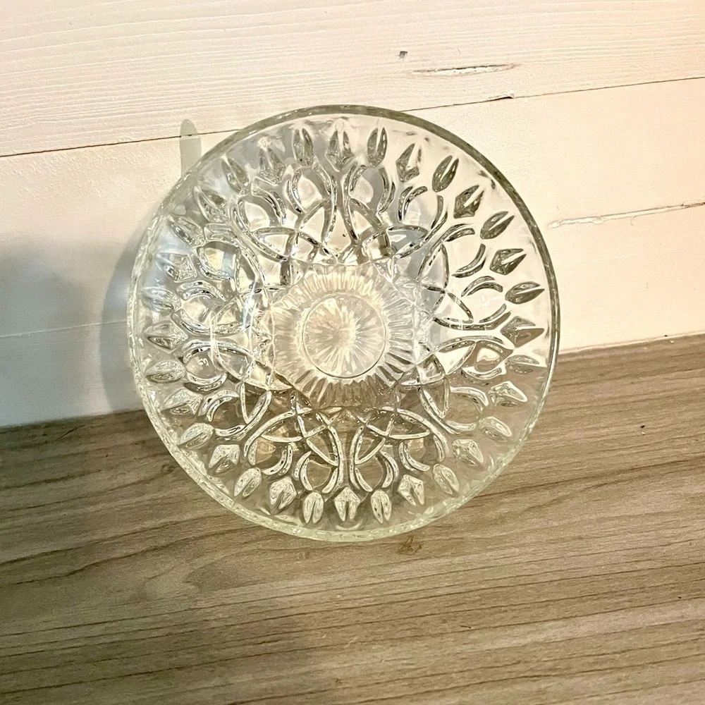 Vintage Pasari Indonesia cut glass Bowl 4”